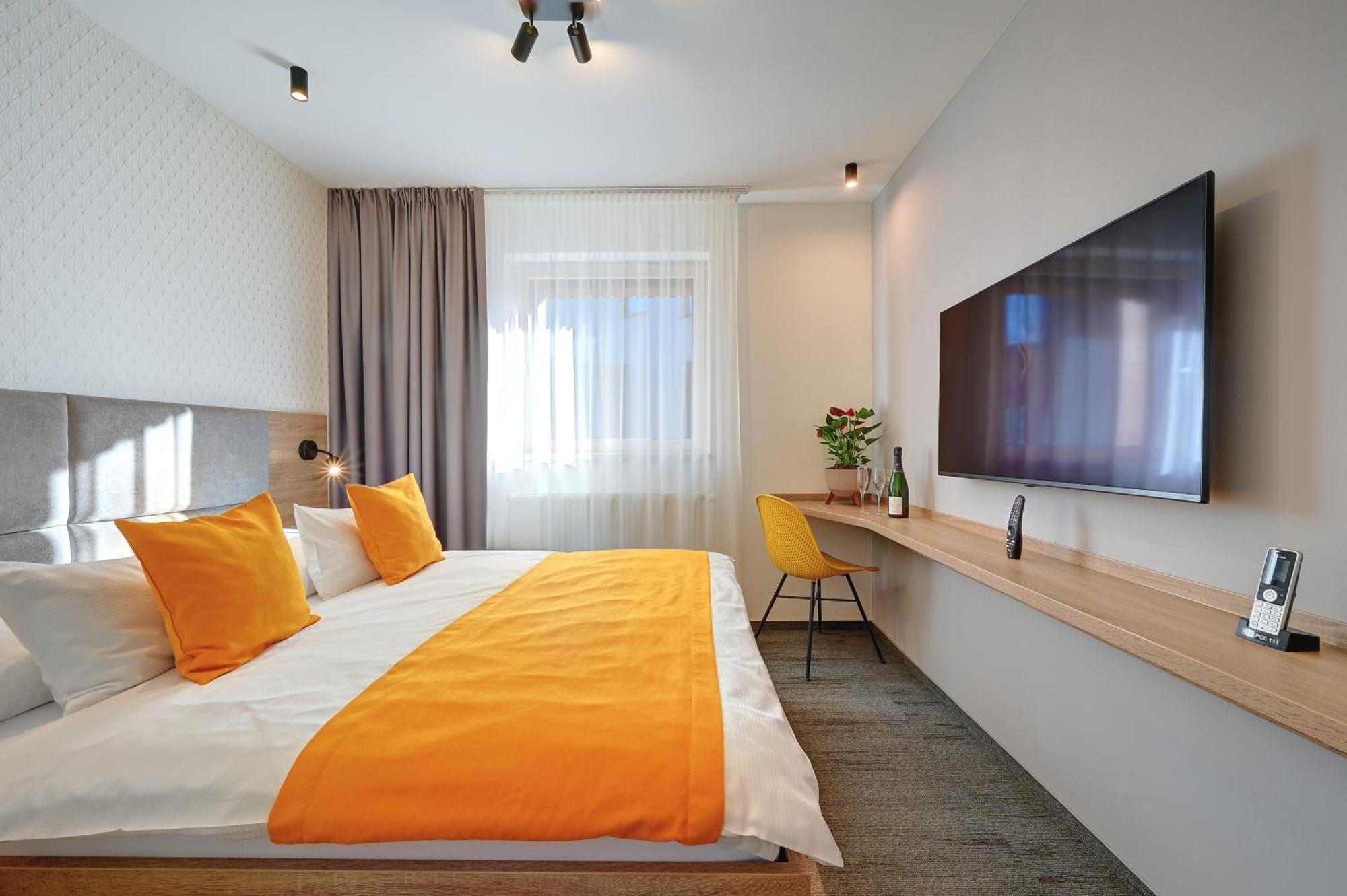 Wellness Hotel Fenix Liberec Oda fotoğraf